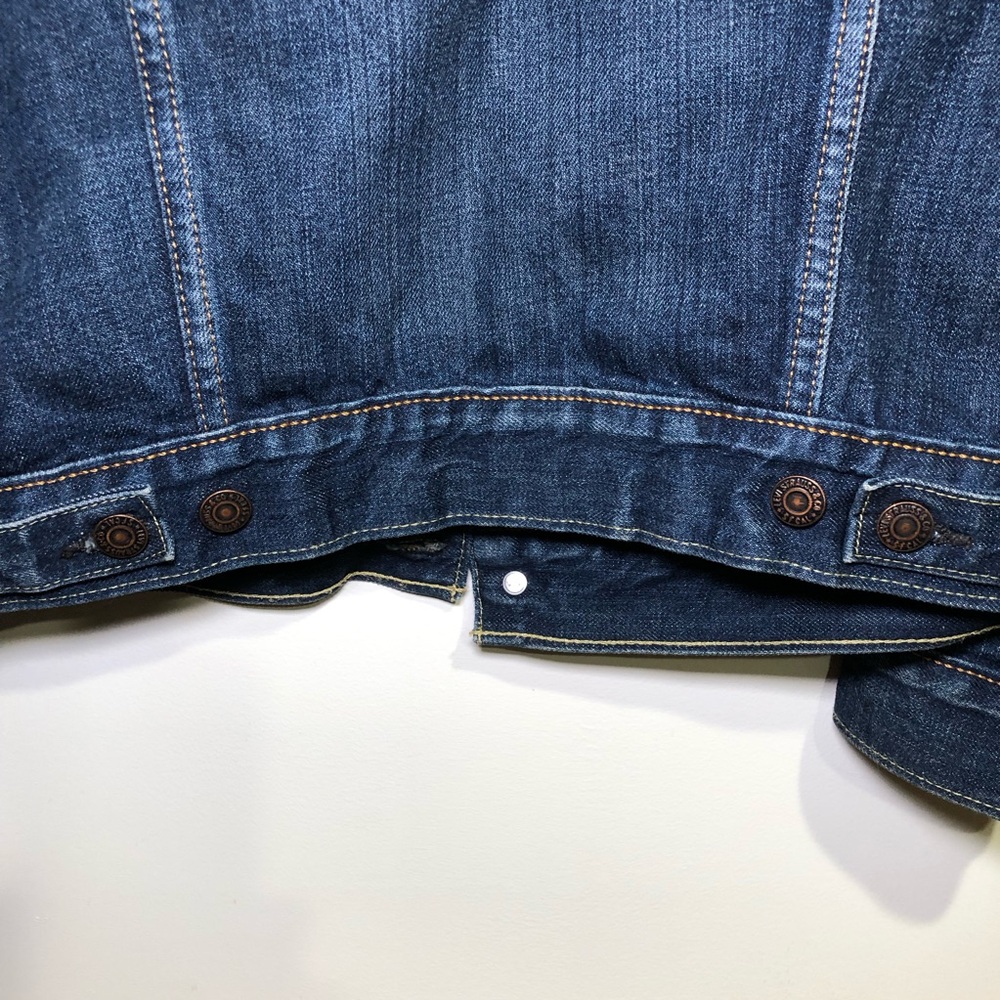 MEN’S VINTAGE LEVIS ORIGINAL RIVETED JEAN JACKET, SIZE M, IN NEW CONDITION - Picture 7 of 10